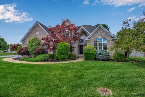 106 Promenade Ln, Amherst, NY, 14221-1935 | Card Image