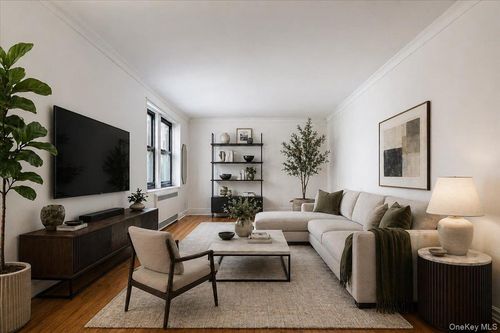 2a-92-11 35th Ave, Jackson Heights, NY, 11372-5834 | Card Image