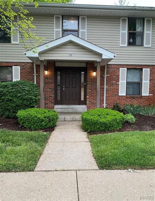 2042 New Sun Dr, Florissant, MO, 63031-2792 | Card Image