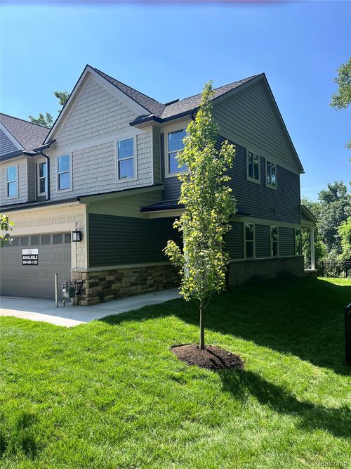 11394 Langfeld Spur, Brighton, MI, 48116-6600 | Card Image