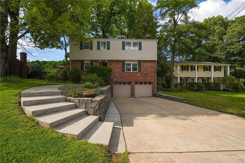 1520 Woodstream Dr, Glenshaw, PA, 15116-2532 | Card Image