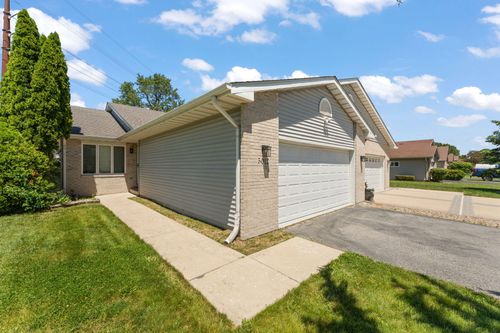 5012 W 92nd Ave, Crown Point, IN, 46307-1677 | Card Image