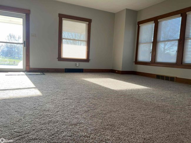 1010 Center St, House other with 4 bedrooms, 3 bathrooms and null parking in Manning IA | Image 33