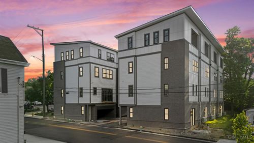 3725 Isabella Ave, Cincinnati, OH, 45209-2301 | Card Image