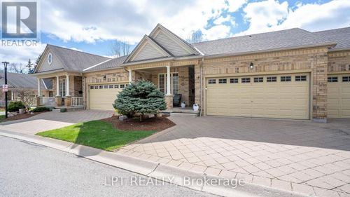 8-21 St Johns Dr, Middlesex Centre, ON, N0M1C0 | Card Image