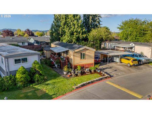 32-4900 Royal Ave, Eugene, OR, 97402 | Card Image