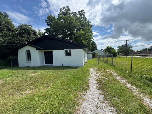 502 N Oak St, Texas City, TX, 77591-4306 | Card Image