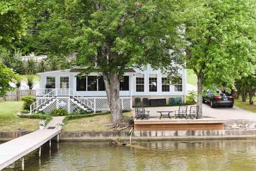 292 Spring Cove Cir, Florence, AL, 35634-3679 | Card Image