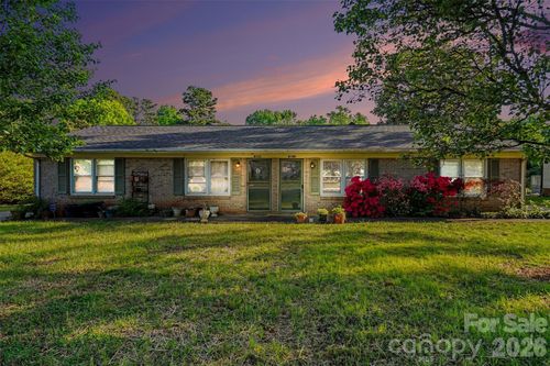 6100/6102 Pleasant Grove Road, Charlotte, NC, 28216 | Card Image