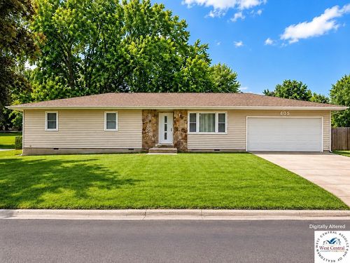 805 N 12th St, Ozark, MO, 65721-9207 | Card Image