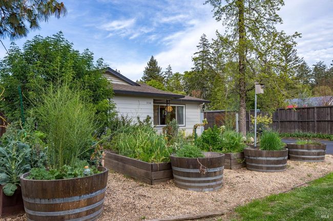 350 Newton Way, House other with 3 bedrooms, 2 bathrooms and 5 parking in Angwin CA | Image 8
