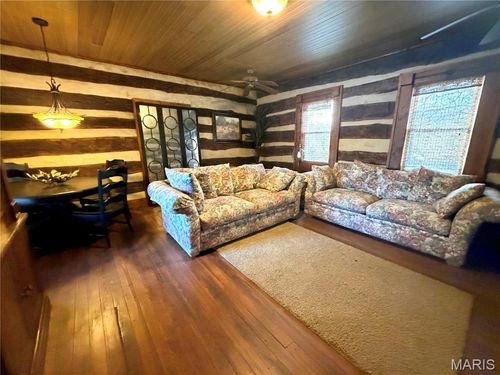 853 Twisted Cedar Dr, Beaufort, MO, 63013-1523 | Card Image