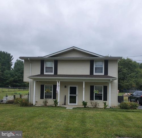 371 Ruebuck Rd, Clear Brook, VA, 22624-1428 | Card Image