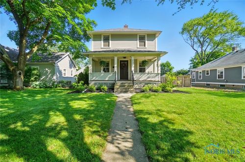 233 5th St, Perrysburg, OH, 43551-2238 | Card Image