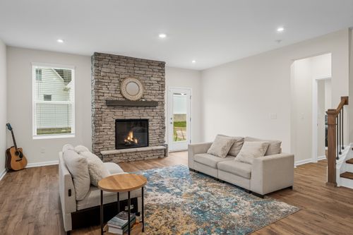 1016 Lionheart Dr, Hermitage, TN, 37076-2489 | Card Image