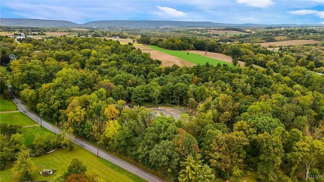 898 Browntown Rd, House other with 2 bedrooms, 1 bathrooms and null parking in Nazareth PA | Image 13