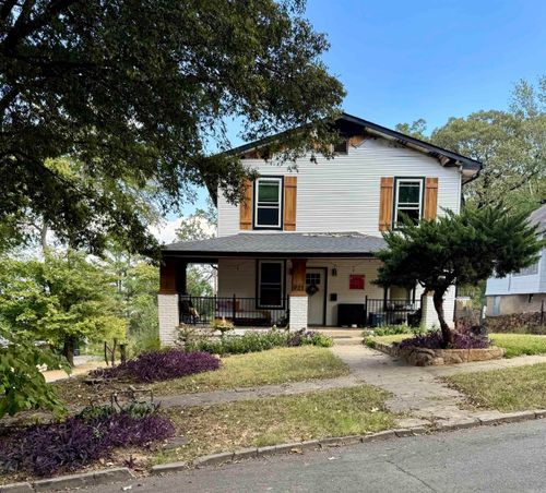 921 Midland St, Little Rock, AR, 72205-4131 | Card Image