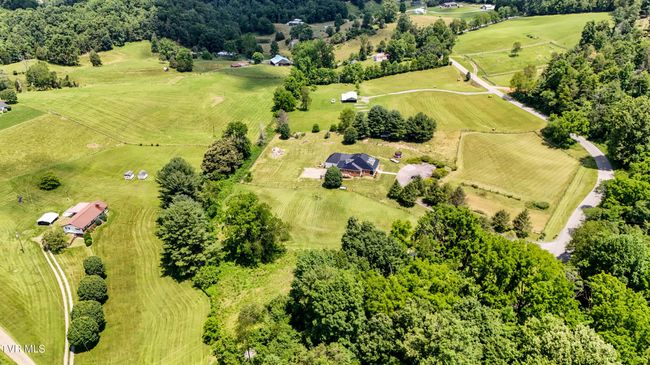 22643 Twin Oaks Rd, House other with 5 bedrooms, 4 bathrooms and null parking in Abingdon VA | Image 75
