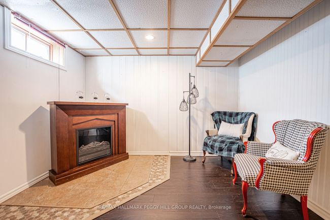 9 Oriole Crt, House other with 3 bedrooms, 2 bathrooms and 4 parking in Barrie ON | Image 14