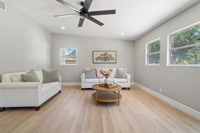 521 51 St Ave S, House other with 3 bedrooms, 2 bathrooms and null parking in SAINT PETERSBURG FL | Image 16