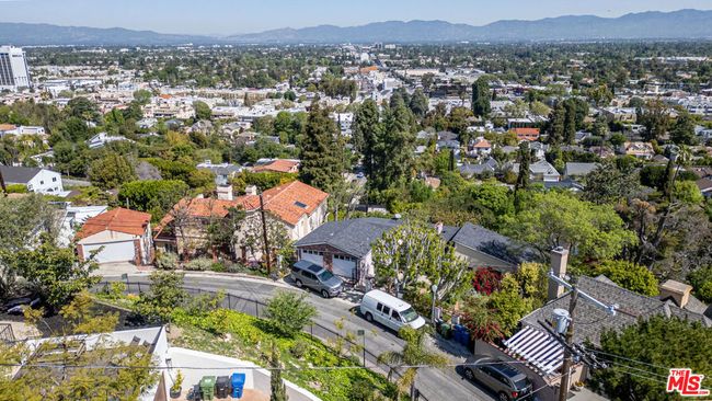 14563 Round Valley Dr, House other with 4 bedrooms, 2 bathrooms and 2 parking in Sherman Oaks CA | Image 30