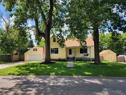 624 N West St, Xenia, OH, 45385-2338 | Card Image
