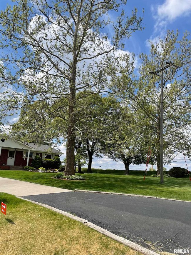 4902 106 Th Ave, House other with 3 bedrooms, 3 bathrooms and null parking in Milan IL | Image 6