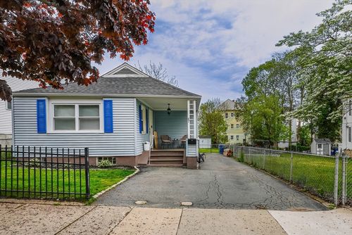 87 Adams St, New Bedford, MA, 02746-1457 | Card Image
