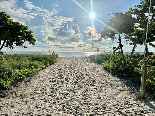 apt-607-9273 Collins Ave, Surfside, FL, 33154-3036 | Card Image