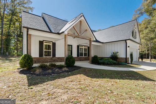 130 E Crestwood Rd, Tyrone, GA, 30290-2411 | Card Image