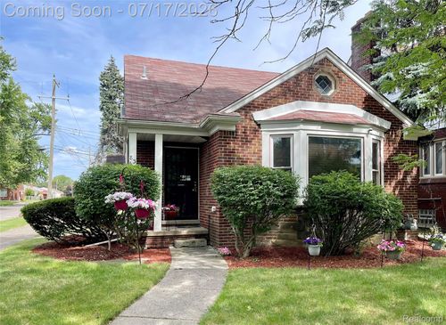 8360 Freda St, Detroit, MI, 48204-3191 | Card Image