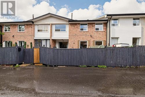 6-61 Ardglen Dr, Brampton, ON, L6W1V1 | Card Image