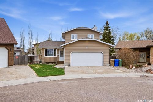 6962 Maple Brook Cres, Regina, SK, S4X4J3 | Card Image