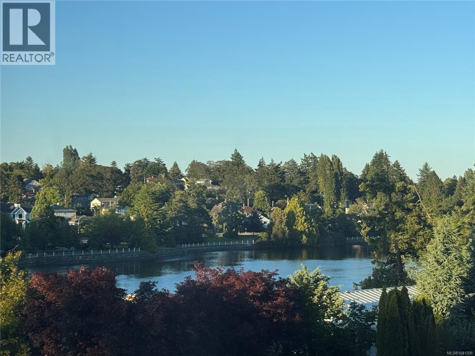 Residential in Esquimalt 4