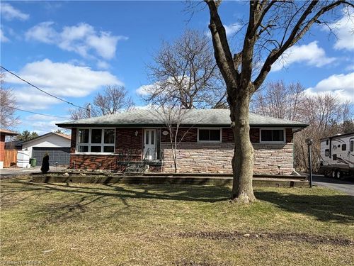 453 Glancaster Rd, Mount Hope, ON, L0R1W0 | Card Image