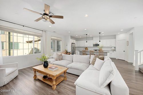 5-425 Stratus Ln, Simi Valley, CA, 93065-3167 | Card Image