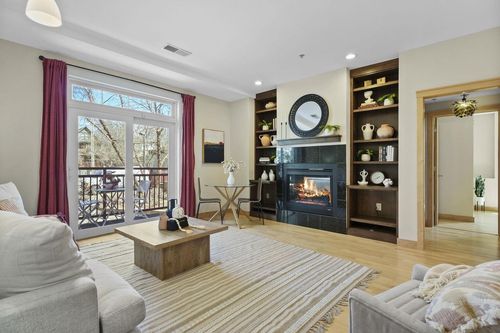 107-1037 Williamson Street, Madison, WI, 53703 | Card Image