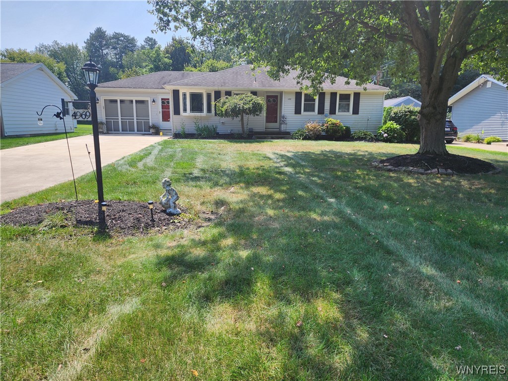 Armor Dr, Hamburg, NY 14075