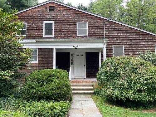 175 Cherry Ln, Mendham, NJ, 07945-2716 | Card Image