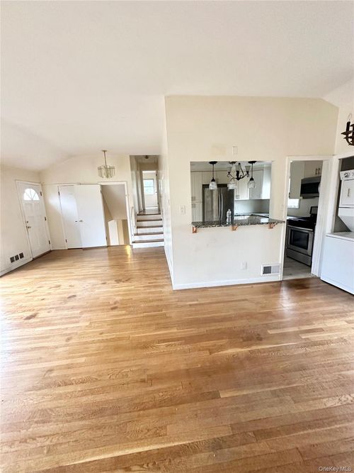 3 Soundview, New Rochelle, NY, 10801 | Card Image