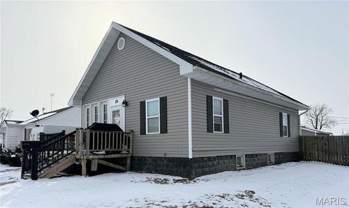119 N Jones St, La Plata, MO, 63549-1346 | Card Image