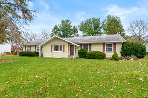 1809 Whitegate Ln, Kalamazoo, MI, 49009-1818 | Card Image