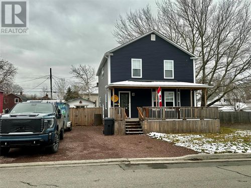 21 Pine Ave, Grand Falls Windsor, NL, A2A2B8 | Card Image