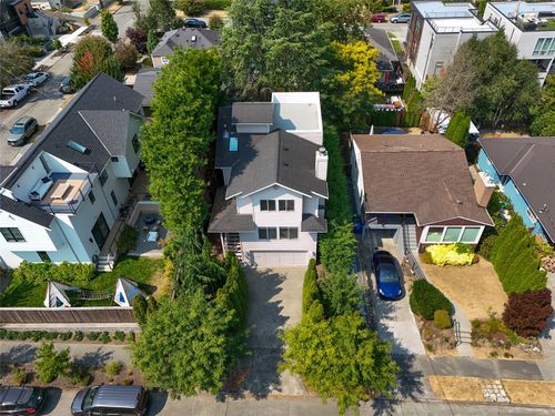 4407 30th Ave W, Seattle, WA, 98199-1452 | Card Image