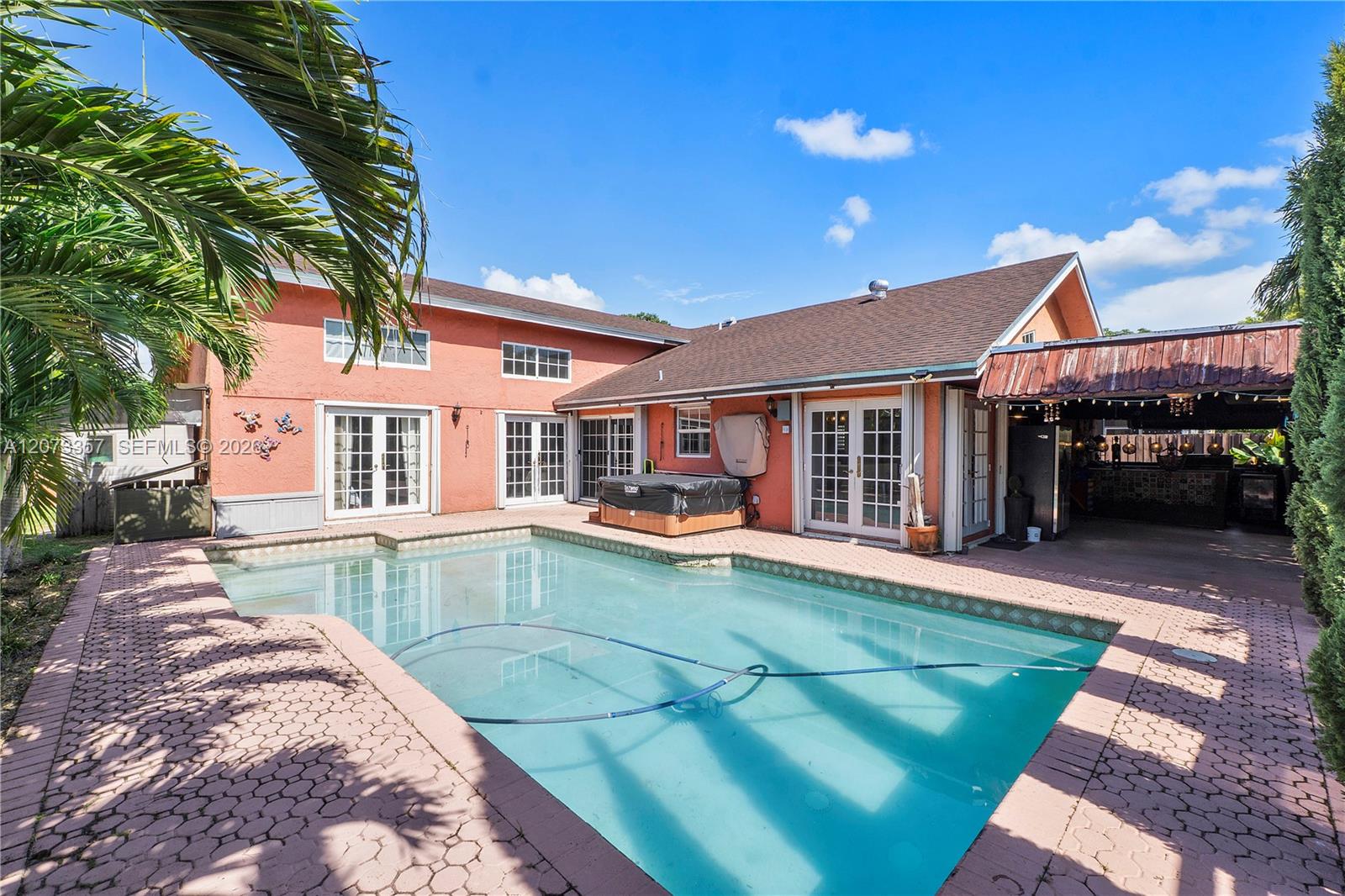 Residential in Lauderhill