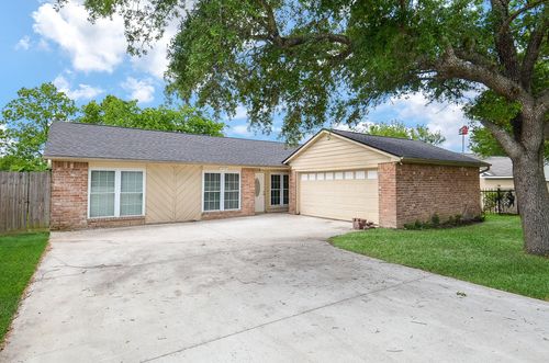 12791 Lake Conroe Hills Dr, Willis, TX, 77318-5336 | Card Image