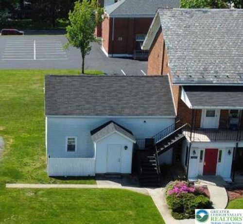 530 E Main St, Macungie, PA, 18062-1724 | Card Image