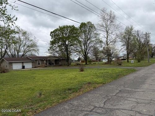 300 S Holmes Ave, Wheaton, MO, 64874 | Card Image