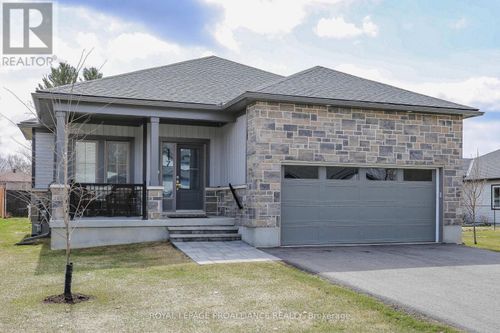 117 Adley Dr, Brockville, ON, K6V7J2 | Card Image