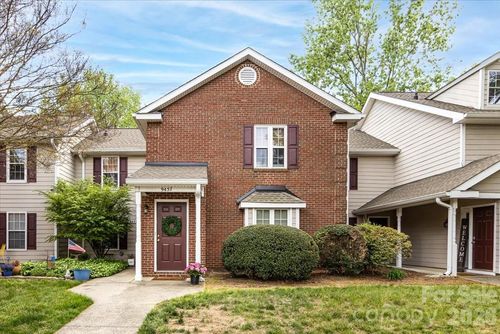 9457 S Vicksburg Park Ct, Charlotte, NC, 28210-7762 | Card Image